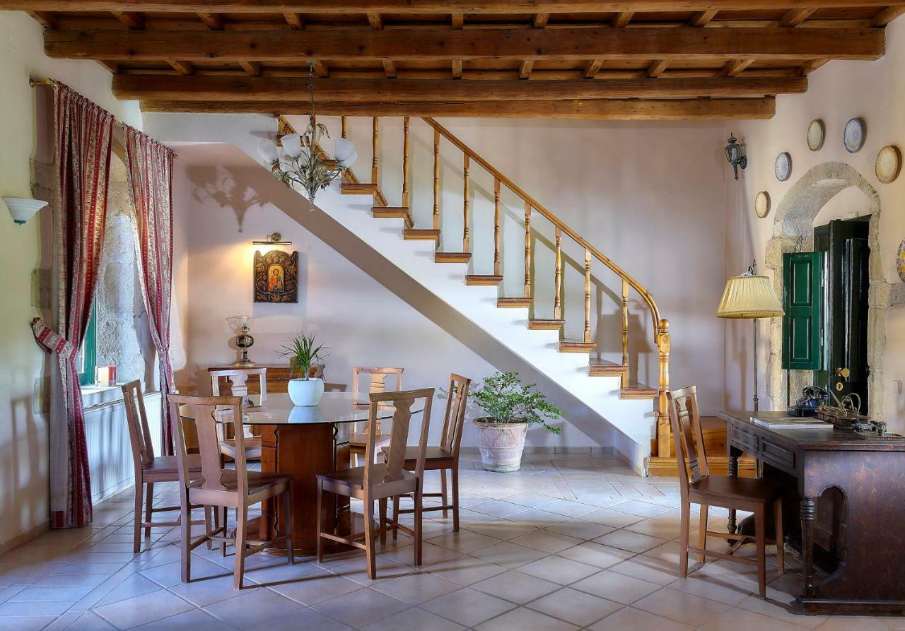 Castello Villa Daphnes - Private Pool & Whirlpool Dhafnes Bagian luar foto