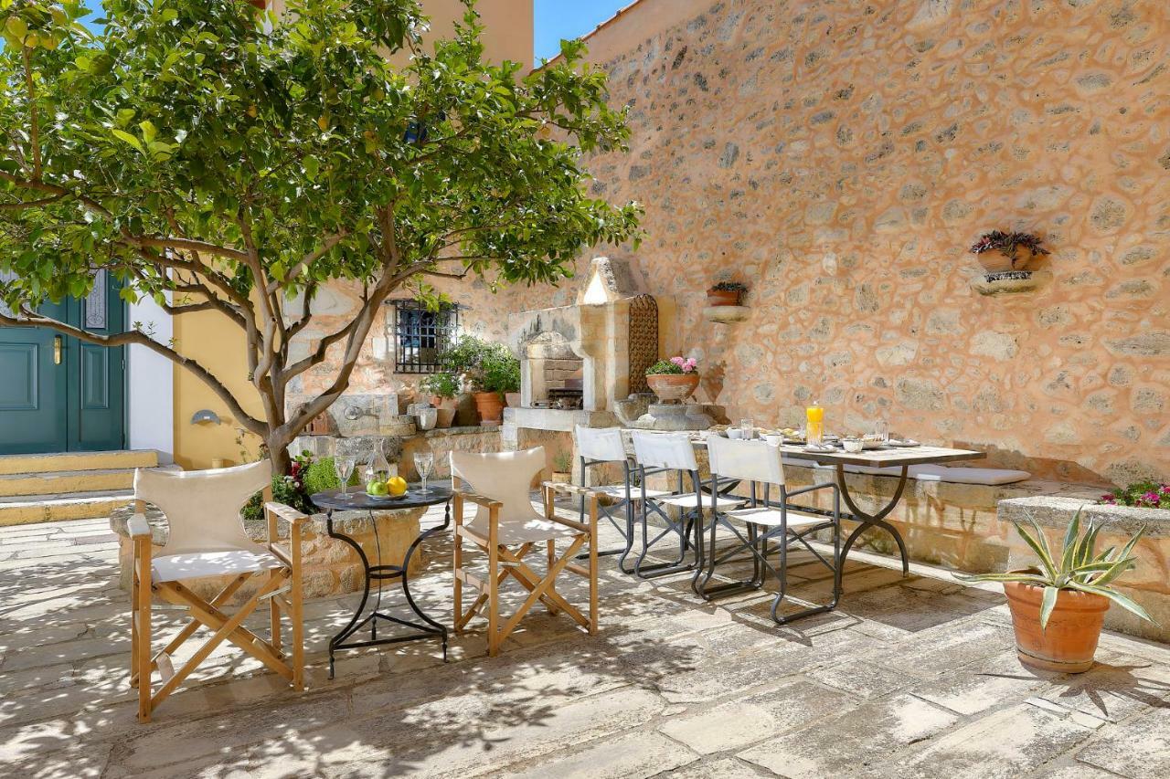 Castello Villa Daphnes - Private Pool & Whirlpool Dhafnes Bagian luar foto