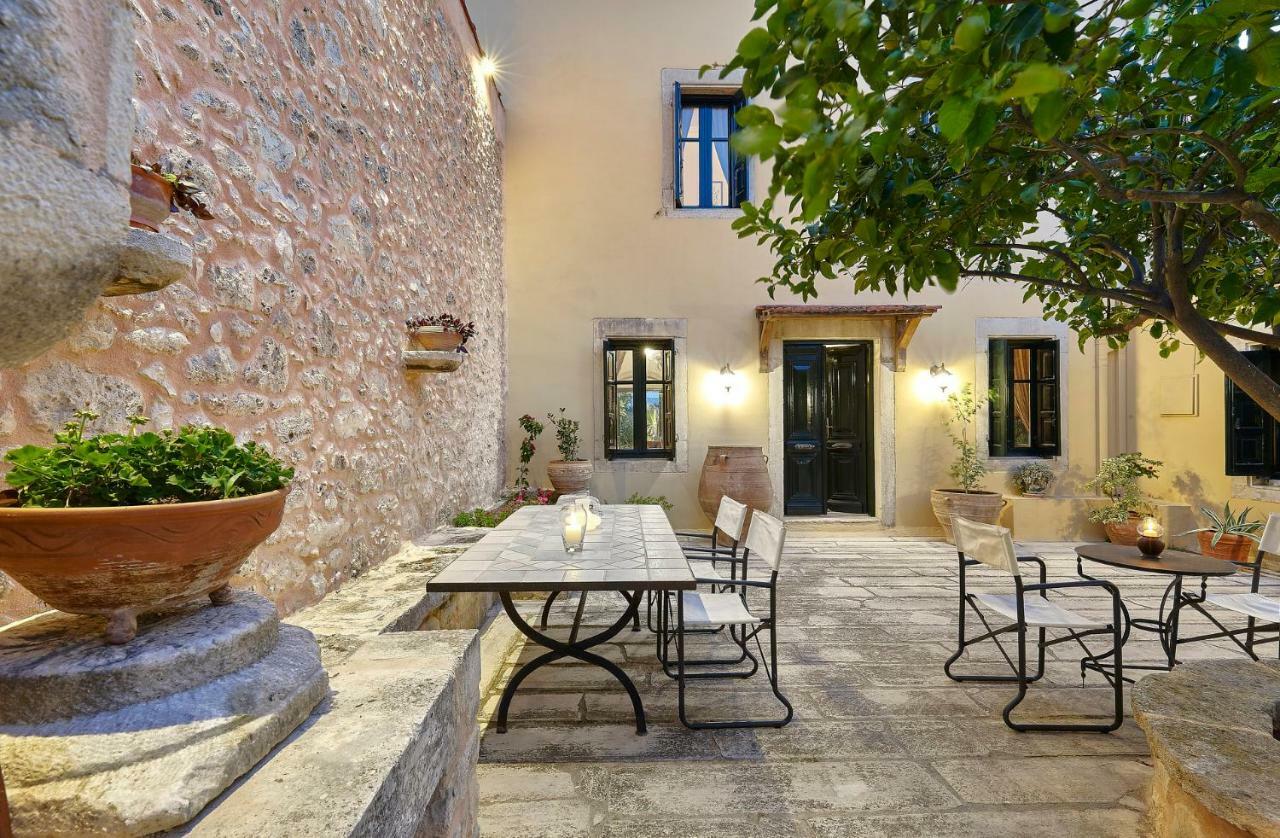 Castello Villa Daphnes - Private Pool & Whirlpool Dhafnes Bagian luar foto