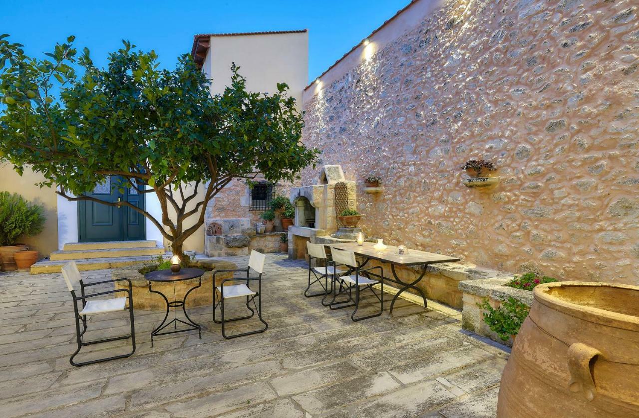 Castello Villa Daphnes - Private Pool & Whirlpool Dhafnes Bagian luar foto